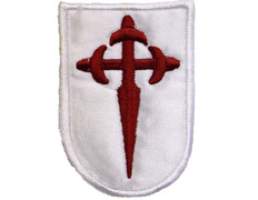 Tecido patch bordado Cruz de Santiago com fundo branco