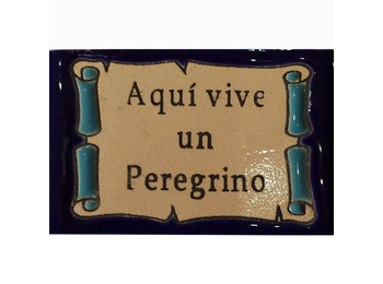 Ímã de cerâmica Um peregrino vive aqui 5 x 7,5 cm