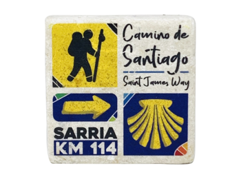 Ímã de pedra pintada Peregrino e Concha Sarria Km 114