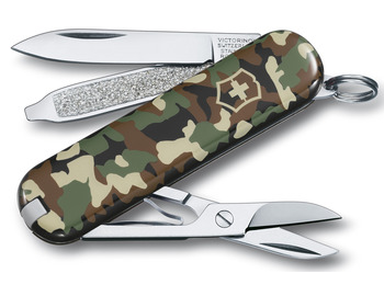 Canivete Victorinox Classic SD 7 usa camuflagem