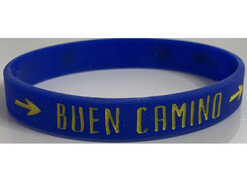 Pulseira de silicone, setas e estrelas pequenas