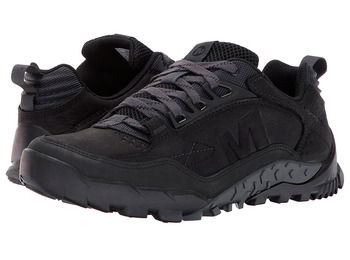 Merrell Annex Trak sapatos pretos baixos
