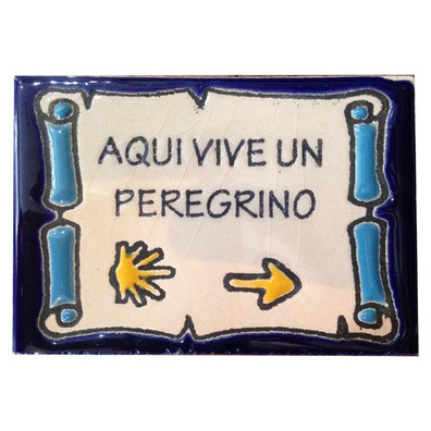 Ímã de cerâmica Aqui vive um peregrino com concha flecha 5x7,5 cm