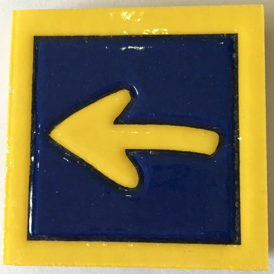 Ímã cerâmico Arrow com borda amarela MyL 5X5 cm