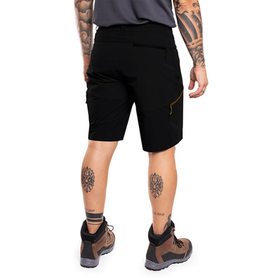 Short Trangoworld Stuor 210