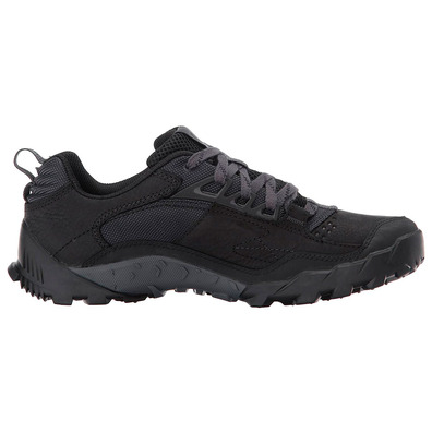 Merrell Annex Trak sapatos pretos baixos