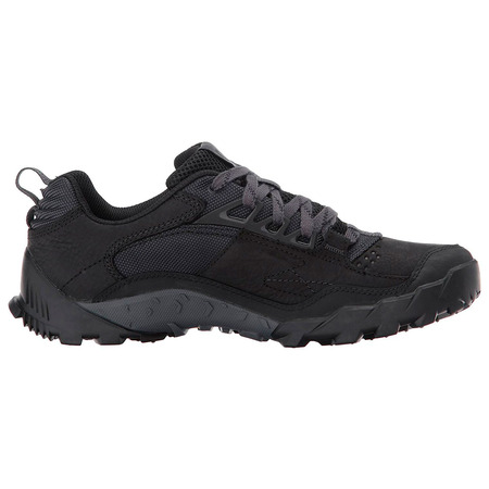 Merrell Annex Trak sapatos pretos baixos