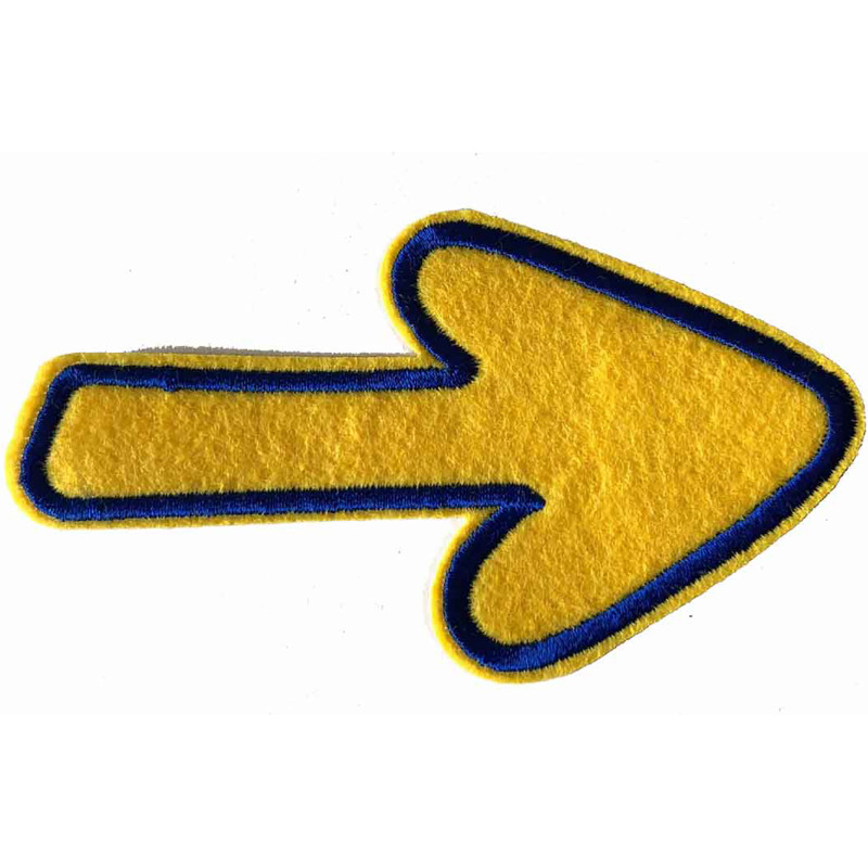 Patch de feltro pequeno com borda azul e flecha